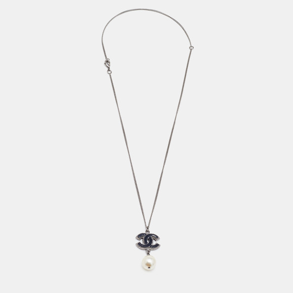 CHANEL Gunmetal Tone Black CC Charm Faux Pearl Drop Necklace - Picture 3 of 5